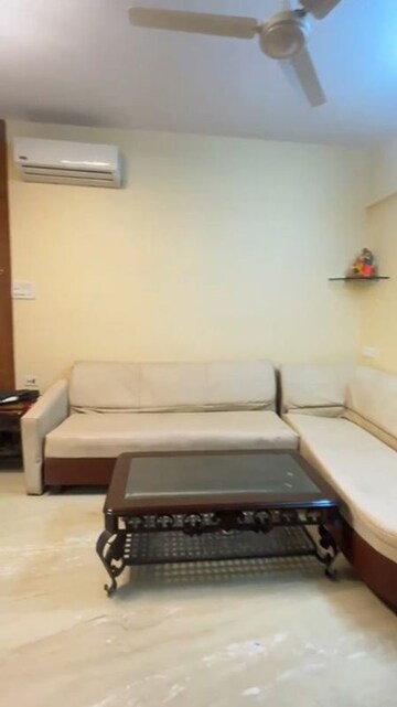 Living Room in 3 BHK Apartment at Chembur – for Rent