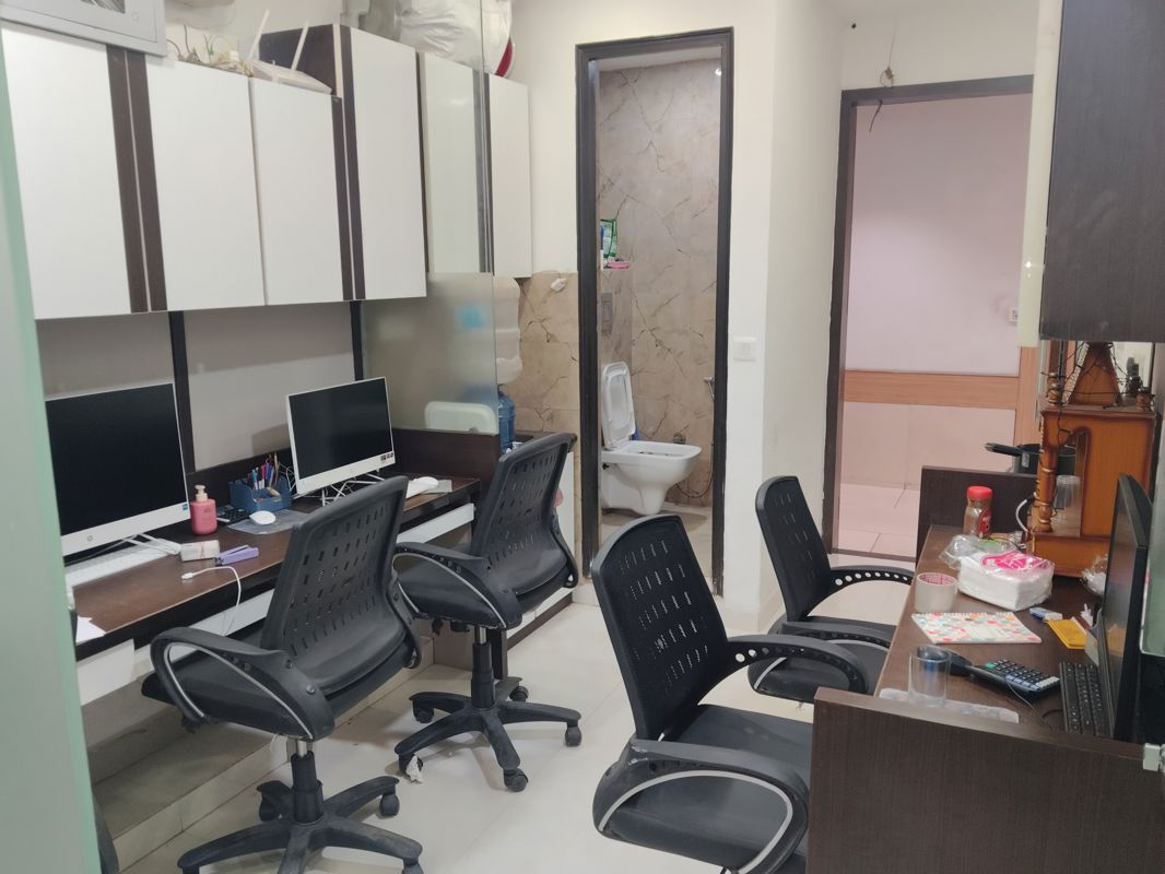 Office Space For Rent in Netaji Subhash Place