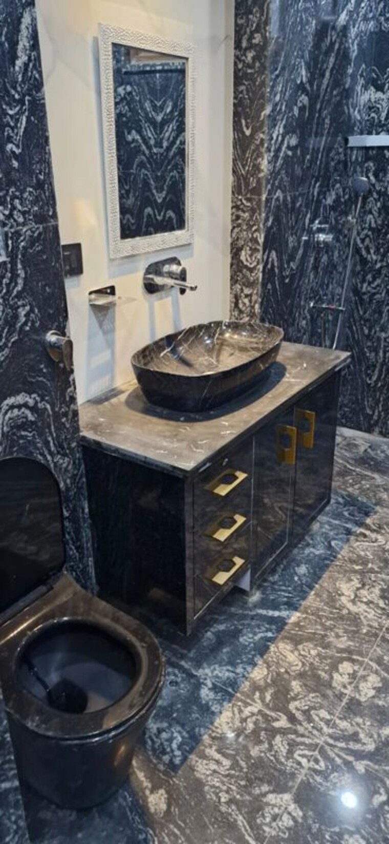 Team Area, rajouri garden 3 Bedroom 2000 Sq.Ft. Builder Floor In Rajouri Garden Delhi 9865062