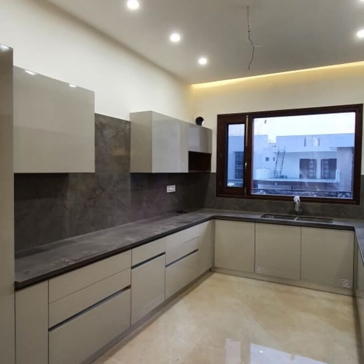 Kitchen, sector 13 4 Bedroom 2450 Sq.Ft. Builder Floor In Sector 13 Chandigarh 9865071