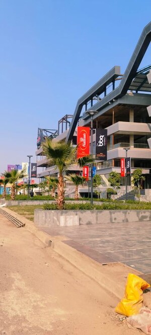  Shop – Exterior View View at SKA Arcadia, Wave City - for Sale