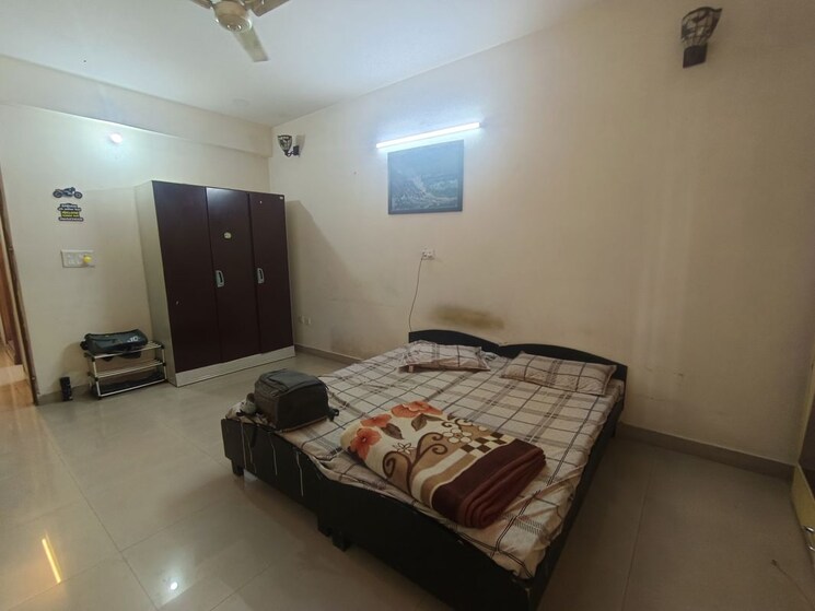 Bedroom, vasant-apartments 1 RK 300 Sq.Ft. Builder Floor In Sector 13 Gurgaon 9865082