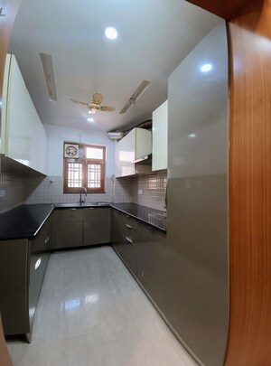 Kitchen in 3 BHK Builder Floor at Sector 46 – for Rent