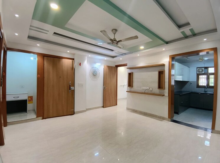 Room, sector 46 3 Bedroom 1680 Sq.Ft. Builder Floor In Sector 46 Gurgaon 9865085