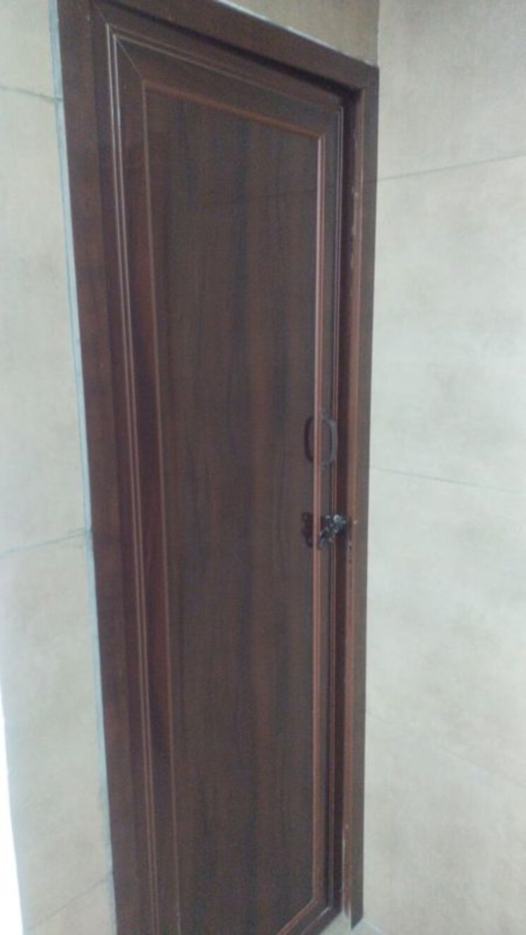 Bedroom, sector 63 Commercial Office Space 700 Sq.Ft. In Sector 63 Noida 9865081