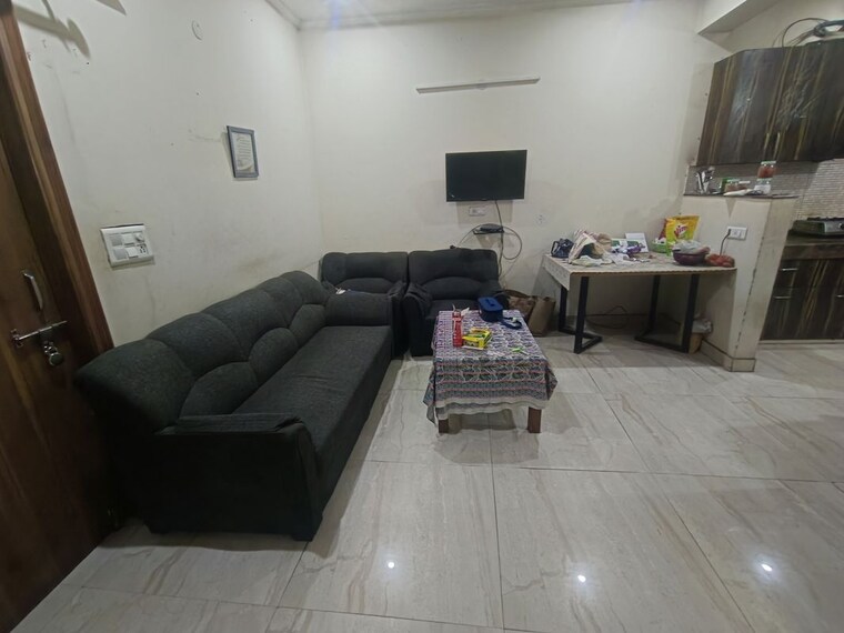 Kitchen, housing-board-colony-sector-17 1 RK 300 Sq.Ft. Builder Floor In Sector 17a Gurgaon 9865127