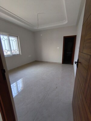 Room in 3 BHK Apartment at Lakdi Ka Pul – for Sale