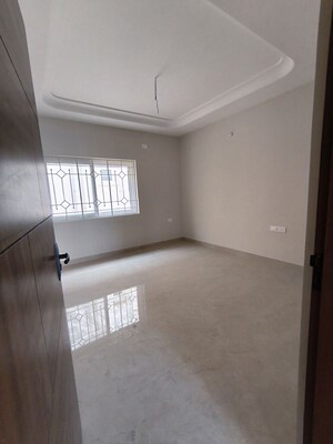 Room in 3 BHK Apartment at Lakdi Ka Pul – for Sale