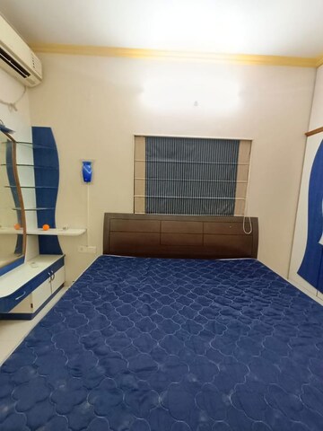 Bedroom in 3 BHK Apartment at Sector 27 – for Rent