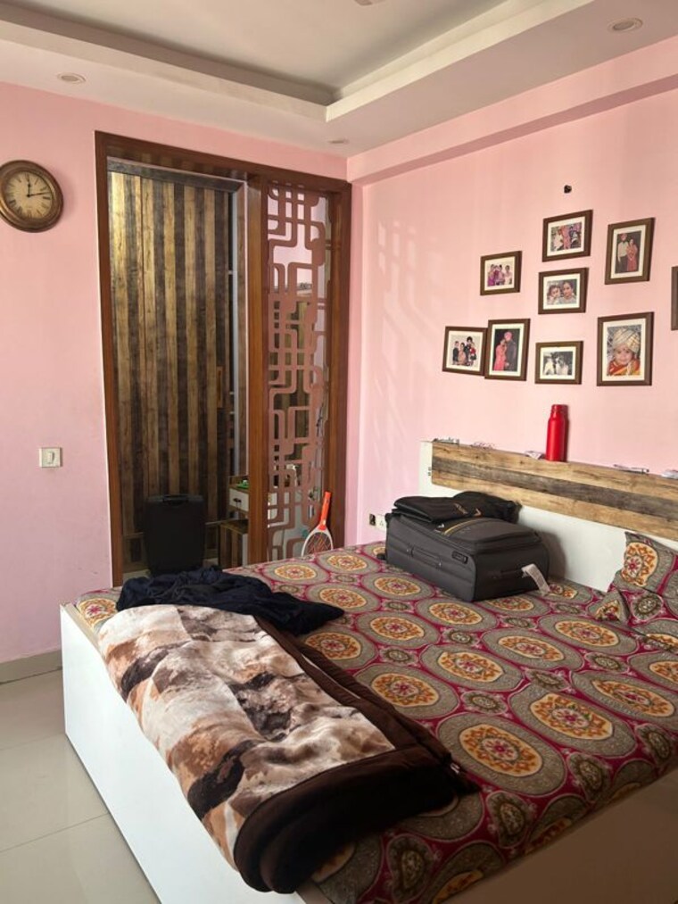 Bedroom, paramount-emotions 3.5 Bedroom 1710 Sq.Ft. Apartment In Sector 1 Greater Noida Greater Noida 9429036