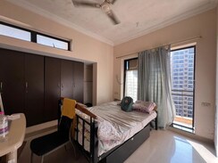 1 BHK Apartment For Rent in K Raheja Heights