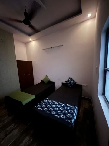 Bedroom in  Pg at Sector 63a – for Rent