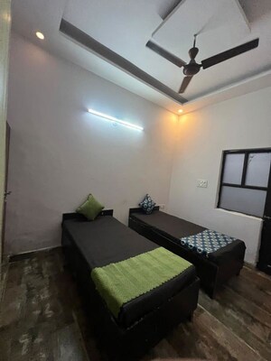 Living Room in  Pg at Sector 63a – for Rent