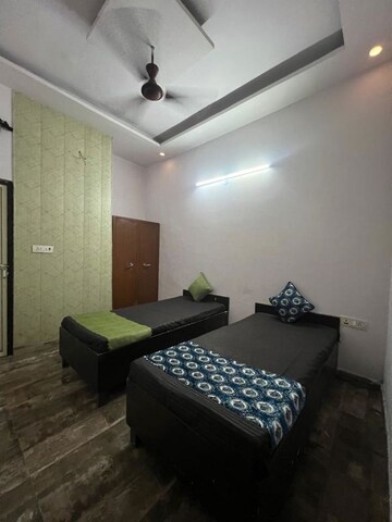 Bedroom in  Pg at Sector 63a – for Rent