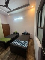 500 Sq.Ft. Pg in Sector 63A