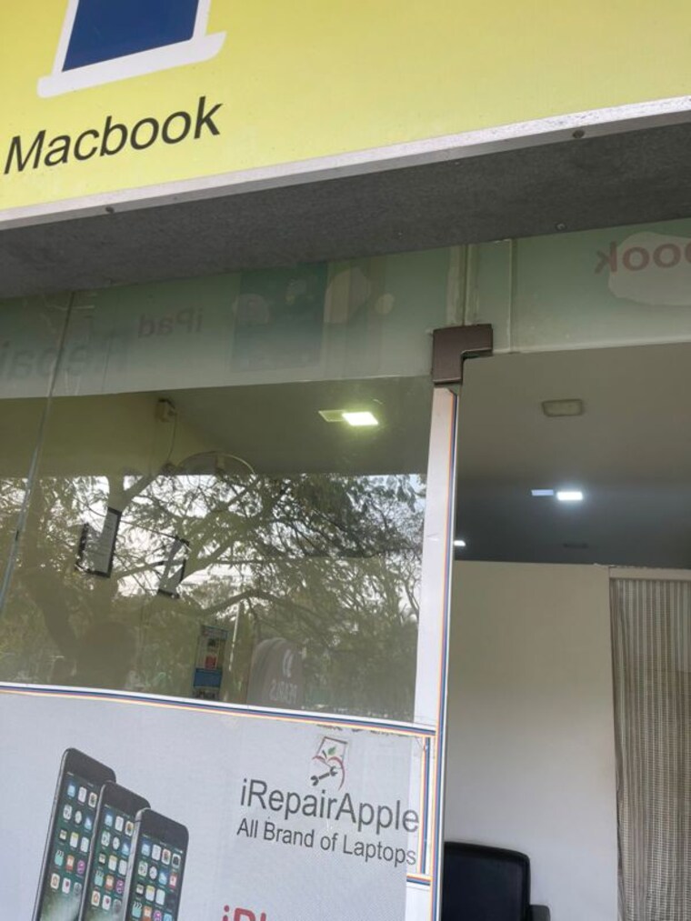 Entrance, sindhi-colony-ulsoor Commercial Showroom 450 Sq.Ft. In Halasuru Bangalore 9856721