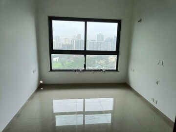 2 BHK Apartment For Rent in Lodha Amara, Kolshet Road