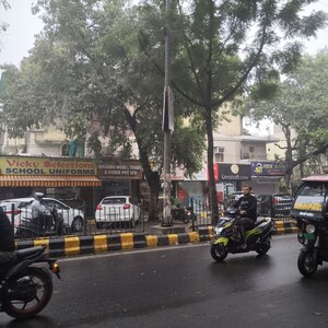  Shop – Exterior View View at Vikas Puri - for Rent