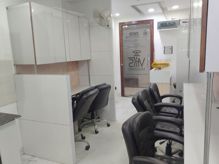 Team Area, netaji subhash place Commercial Office Space 452 Sq.Ft. In Netaji Subhash Place Delhi 9865547