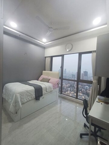 Bedroom in 2 BHK Apartment at Sheth Auris Serenity Tower 1, Malad West – for Rent