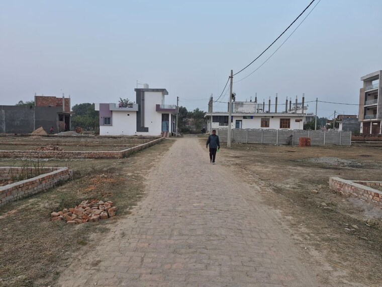 Exterior View, kalli paschim  1000 Sq.Ft. Plot In Kalli Paschim Lucknow 9865556