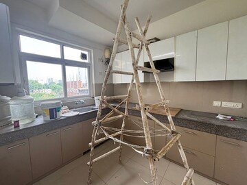 Staircase in 3 BHK Apartment at Emaar MGF Emerald Hills, Sector 65 – for Rent