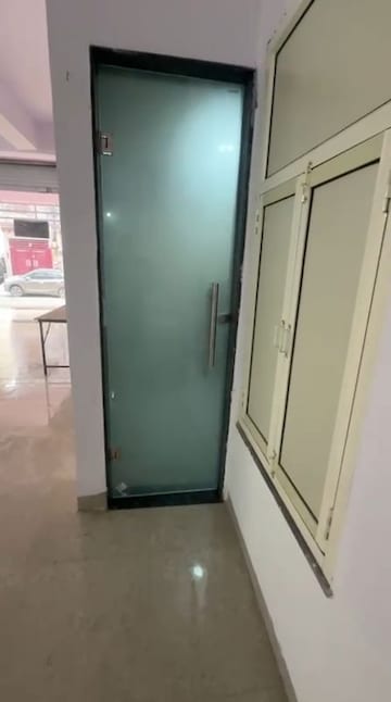 Building Lobby in  Showroom at Gomti Nagar – for Rent