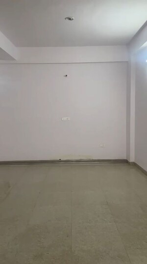 Floor Plan in  Showroom at Gomti Nagar – for Rent