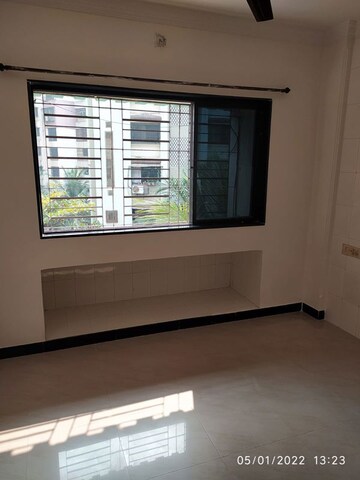 Room in 2 BHK Apartment at Ahimsa Niketan CHS, Malad West – for Rent
