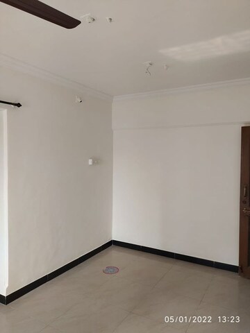 2 BHK Apartment For Rent in Ahimsa Niketan CHS, Malad West