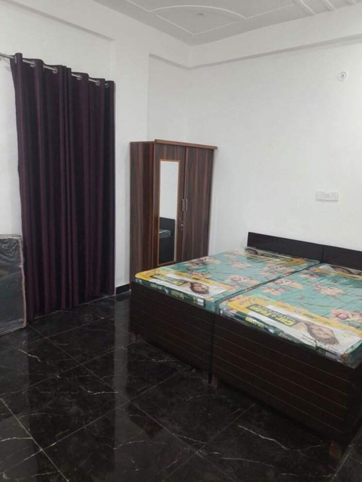Bedroom, tarc-ishva 1 RK 500 Sq.Ft. Apartment In Sector 63a Gurgaon 9865801