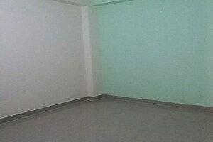 Room in 2 BHK Builder Floor at Sector 62 – for Rent