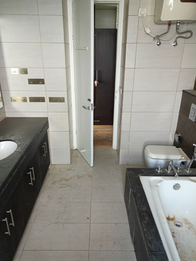 Kitchen, vipul-tatvam-villas 3.5 Bedroom 287 Sq.Yd. Villa In Sector 48 Gurgaon 9865971