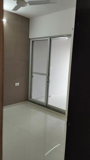 Room in 2 BHK Apartment at Vasupujya Neco Beaumont, Nibm Annexe – for Rent