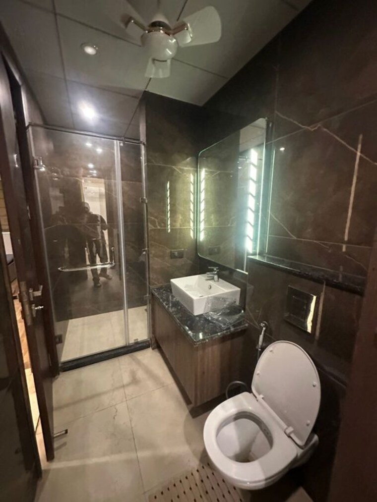 Bathroom, ansal-api-esencia 3 Bedroom 2000 Sq.Ft. Apartment In Sector 67 Gurgaon 9866324