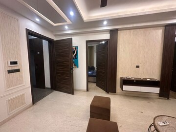 Room in 3 BHK Apartment at Ansal API Esencia, Sector 67 – for Rent
