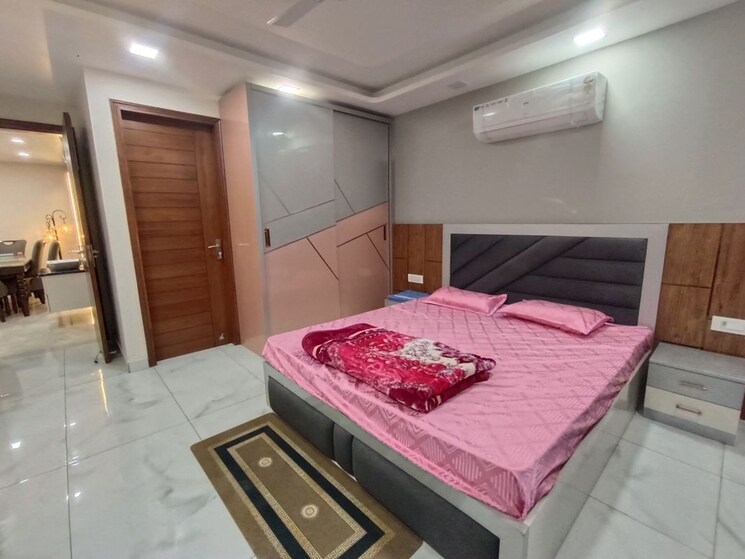 Bedroom, global-foyer 1 Bedroom 1000 Sq.Ft. Builder Floor In Sector 43 Gurgaon 9866372