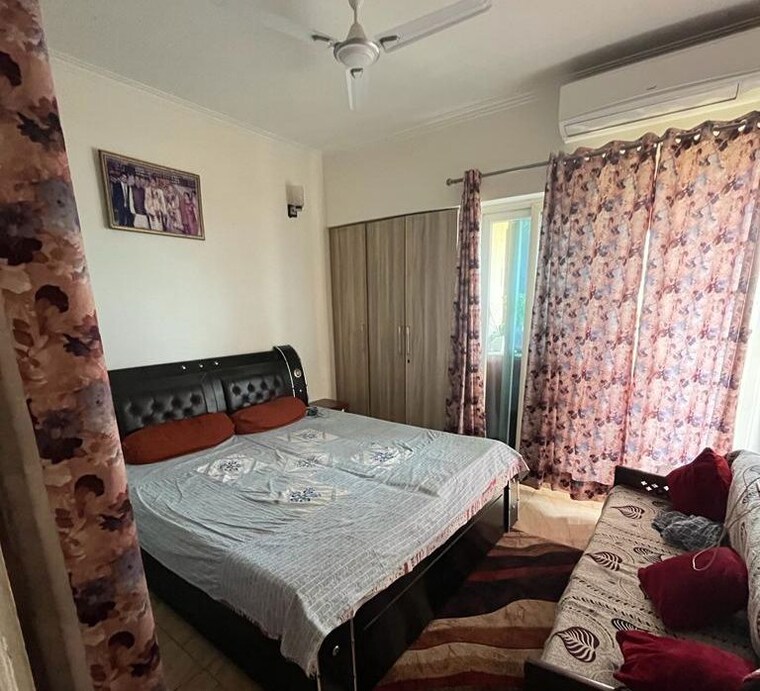 Bedroom, migsun-vilaasa 4 Bedroom 1925 Sq.Ft. Apartment In Eta Ii Greater Noida Greater Noida 9866420