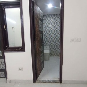 Room in 1 BHK Builder Floor at Saket – for Rent