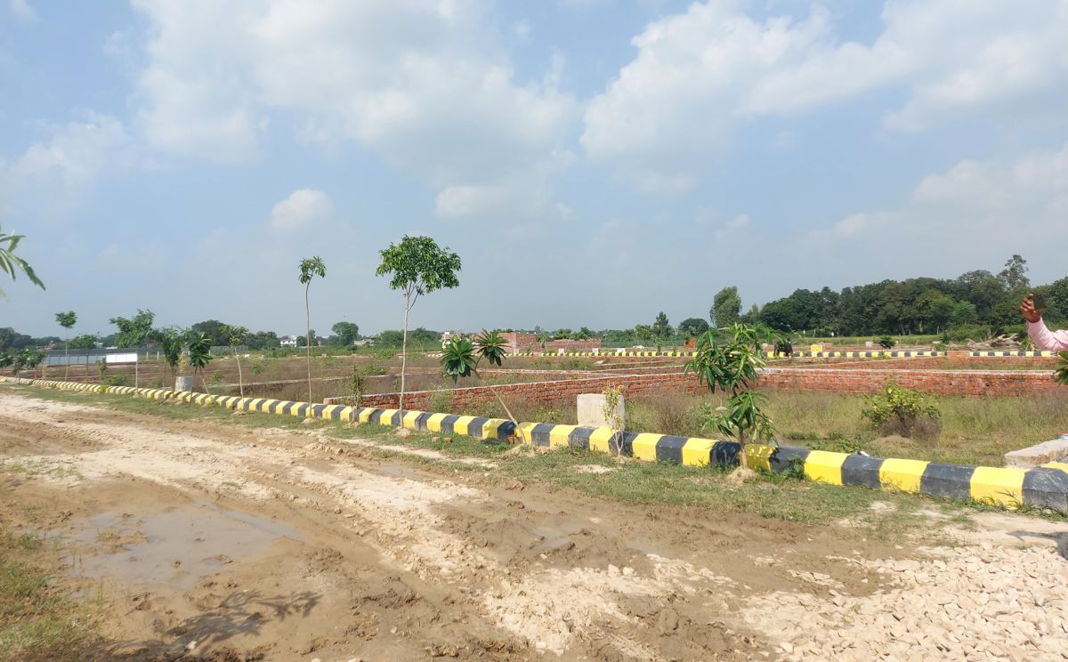 Plot For Sale in Raebareli Road
