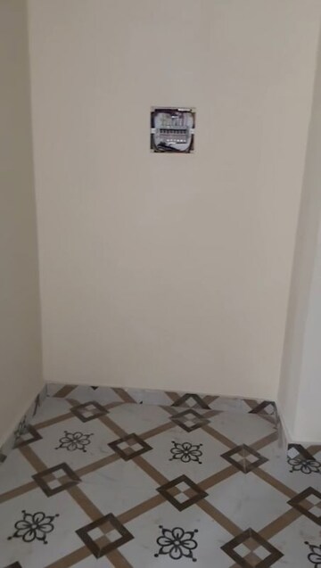 Room in 3 BHK Independent House at Nijampur Malhaur – for Rent