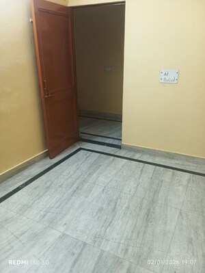 Room in 1.5 BHK Independent House at Sector 55 – for Rent