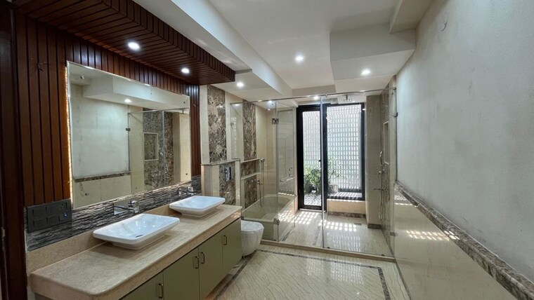 Kitchen, dlf-atria 4 Bedroom 4500 Sq.Ft. Builder Floor In Dlf Phase ii Gurgaon 9866506