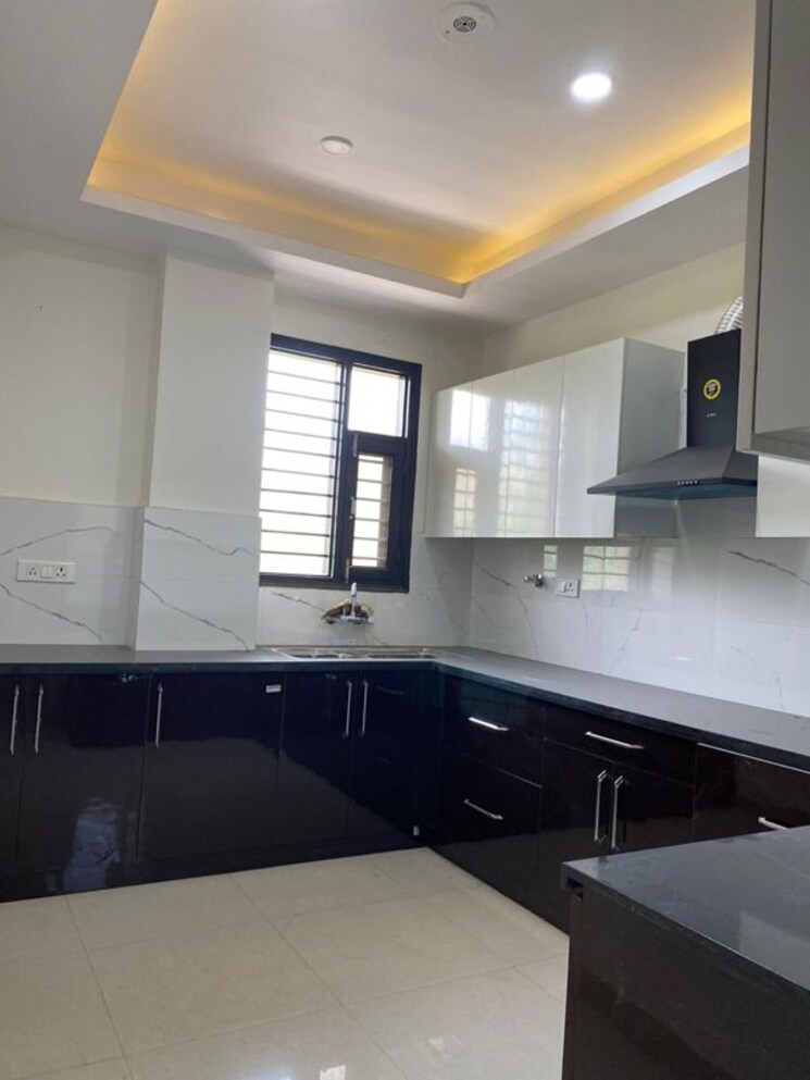 Kitchen, ansal-api-esencia 3 Bedroom 2000 Sq.Ft. Builder Floor In Sector 67 Gurgaon 9866632