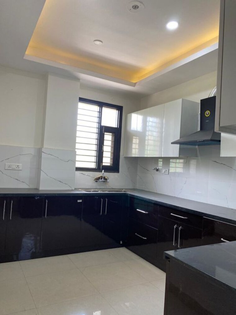 Kitchen, ansal-api-esencia 3 Bedroom 2000 Sq.Ft. Builder Floor In Sector 67 Gurgaon 9866632