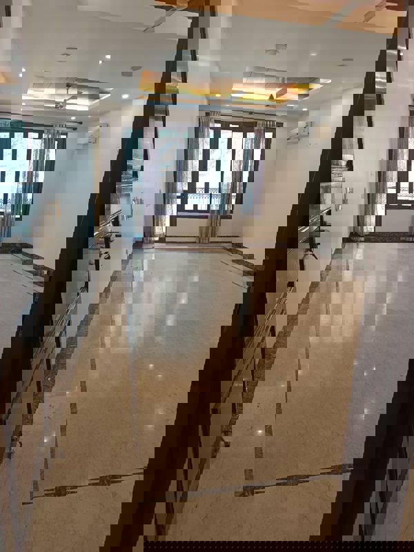 Office Space in IT/SEZ For Sale in Lajpat Nagar