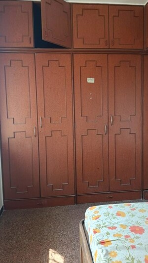 Furnished Amenities in 1 BHK Apartment at Jyoti Complex, Goregaon East – for Rent