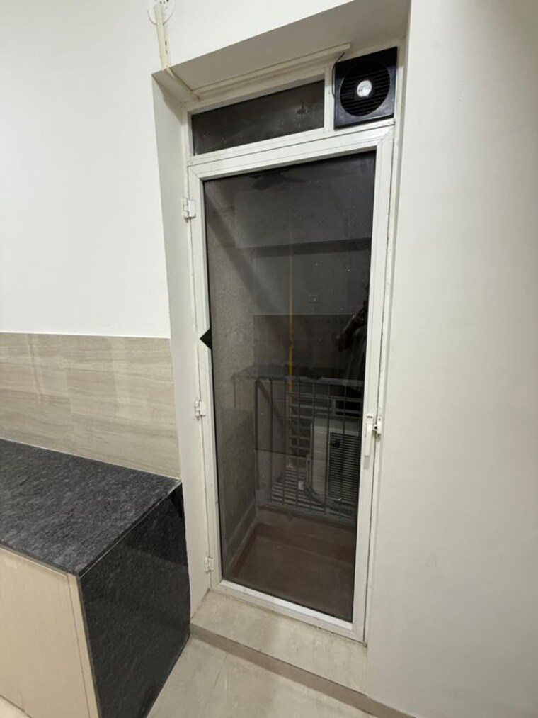 Bathroom, indiabulls-one-indiabulls 2 Bedroom 806 Sq.Ft. Apartment In Pokhran Road No Two Thane 9866571