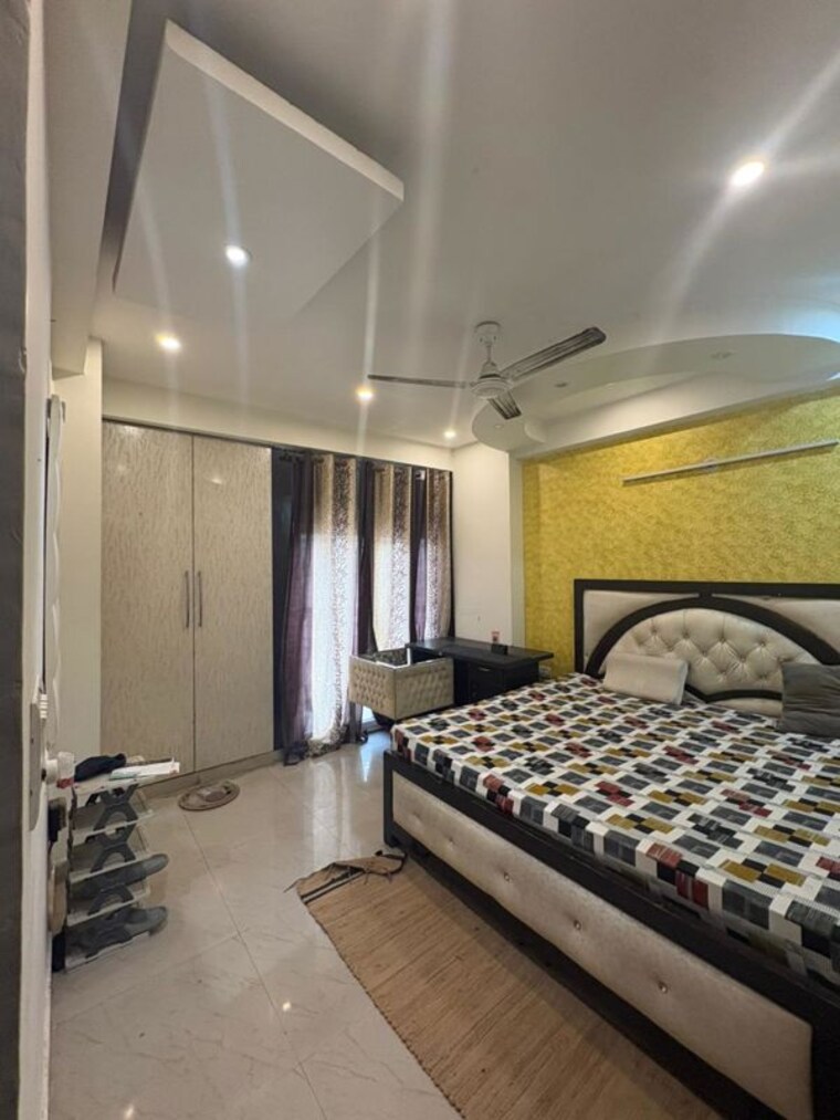 Bedroom, sector 56 1 Bedroom 810 Sq.Ft. Independent House In Sector 56 Noida 9866647
