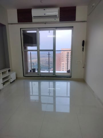 Room in 1 BHK Apartment at Squarefeet Ace Square, Thane West – for Rent
